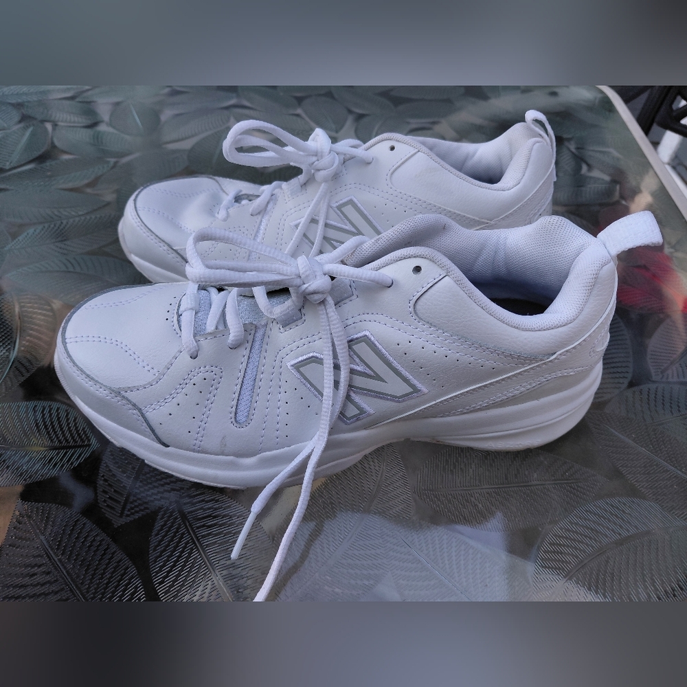 New Balance 608 Men Size 6.5 4E White Athletic Sneakers